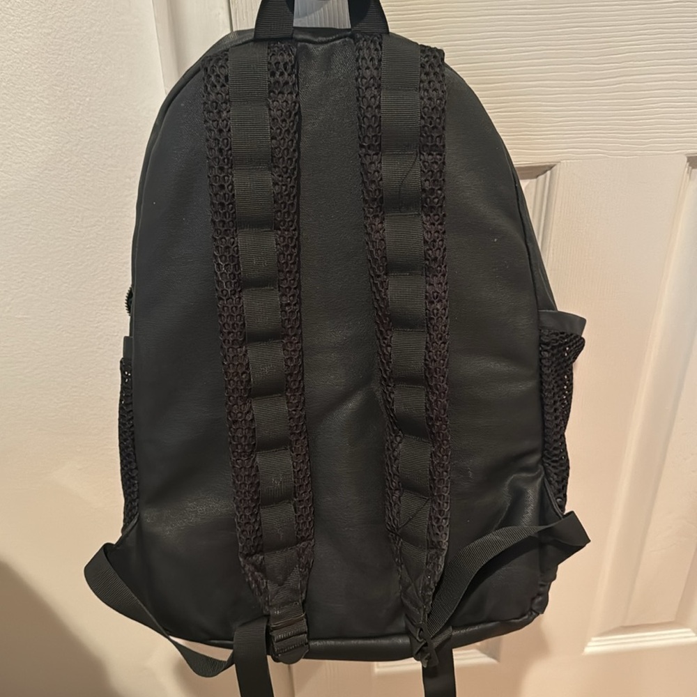 SoulCycle x State Backpack - Picture 5 of 6
